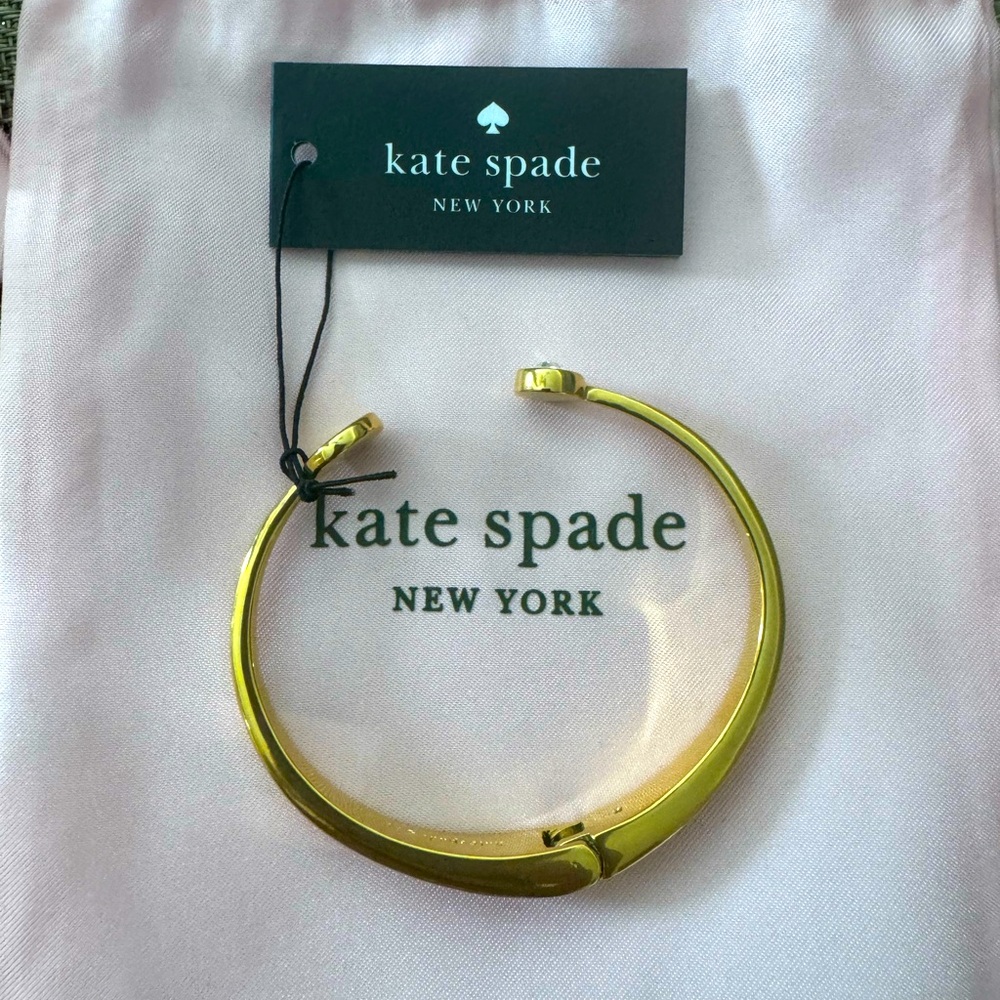 Spot The Spade Open Hinge Bangle